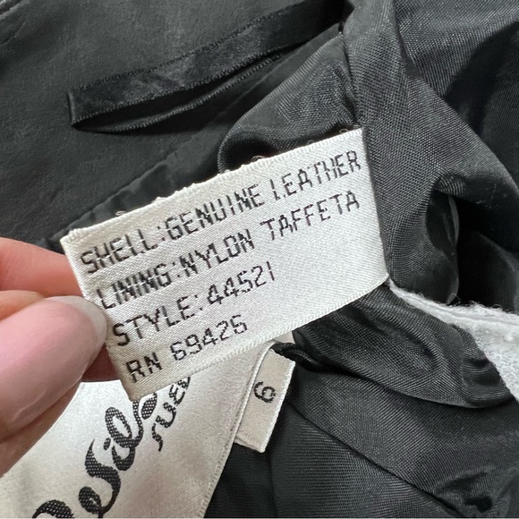 RETRO vintage Wilson’s black leather pencil skirt 80’s size XS - Picture 10 of 10